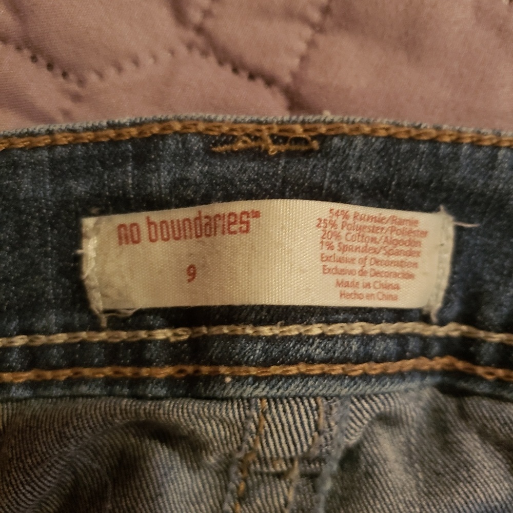 Jeans - Picture 2 of 4